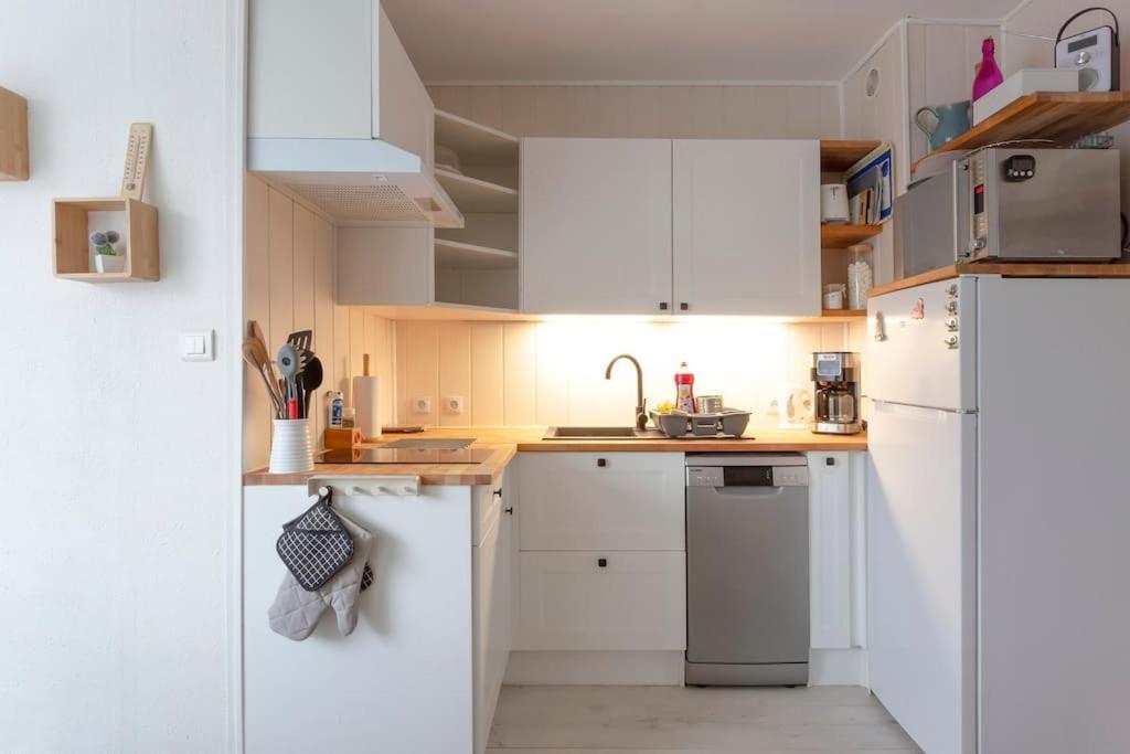 Chez Laurence - Elegant Appartement Climatise Avec Wifi Et Parking Ла-Гранд-Мот Экстерьер фото